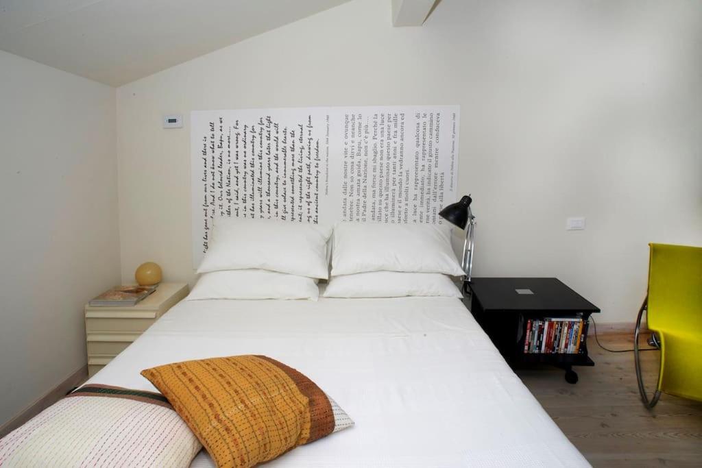 Cozy Nest Apartment Комо Екстериор снимка